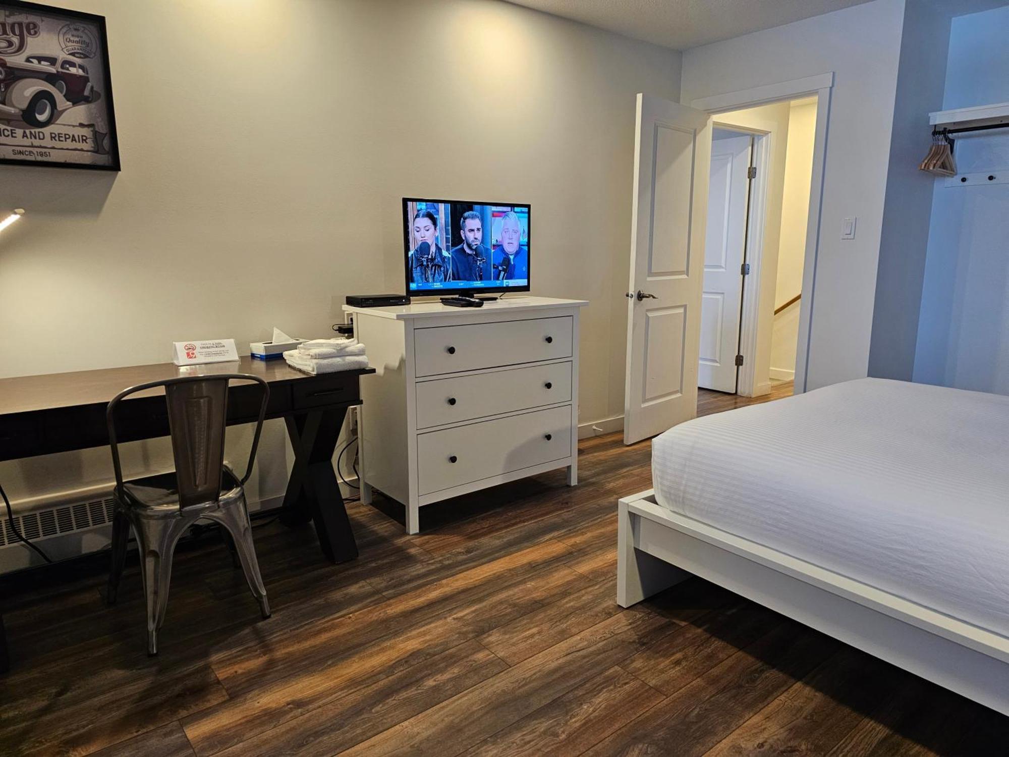 Cloud 9 Inn ホワイトコート エクステリア 写真