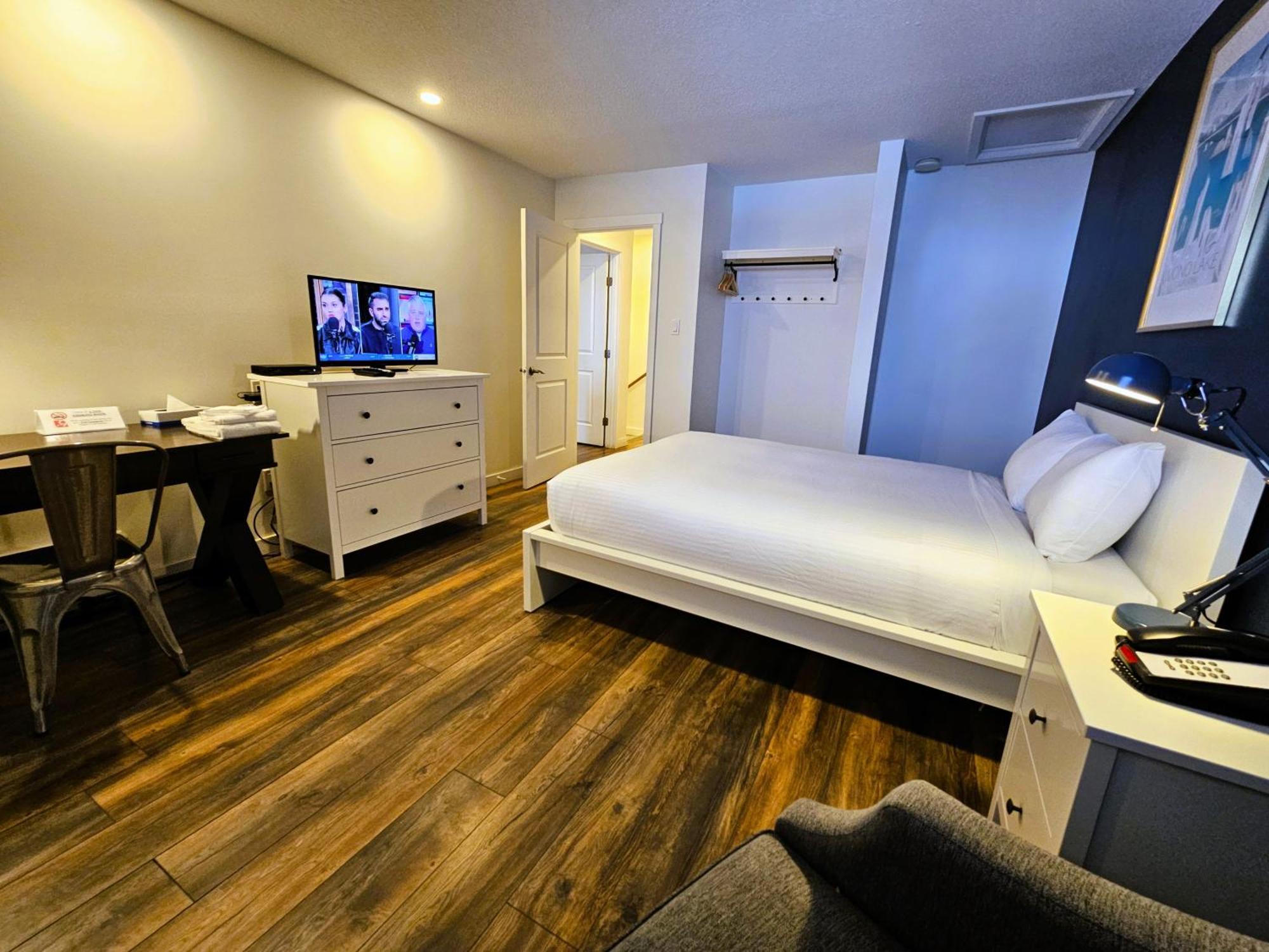 Cloud 9 Inn ホワイトコート エクステリア 写真