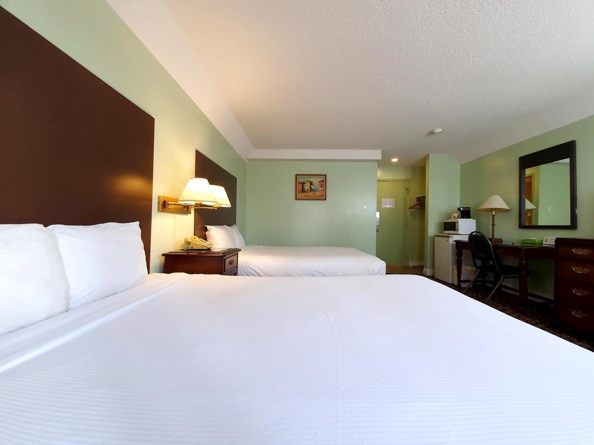 Cloud 9 Inn ホワイトコート エクステリア 写真